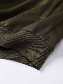 男士两件套鸟类图案印花飞行员夹克和慢跑裤套装，适合春秋季休闲户外穿着