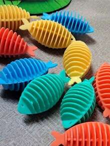 Reusable Clothes Fuzz Remover, Silicone Fish-Shaped Lint Collector, Pet Hair Remover For Clothes, Blankets, Towels, Efficient Washing Machine Lint Collector, Cat/Dog Hair Remover, Household Laundry Tool, Easy To Remove Fabric Lint, Laundry Room Essential, Cleaning Supplies, Washing Machine, Lint Collector, Pet Hair Collector, Reusable Pet Hair Remover, Clothing Cleaning Tool, Laundry Accessory For Cleaner Clothes - Multicolor - View 4
