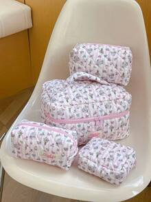 حقيبة مستحضرات تجميل مبطنة مزخرفة بالشريط والزهور الوردية، سعة كبيرة مع سحاب، منظم محمول للسفر للفوط الصحية والمفاتيح والهاتف والشاحن وأحمر الشفاه ومستحضرات التجميل والعطور وفرش المكياج، هدية مثالية للنساء والفتيات والطلاب في المناسبات والأعياد