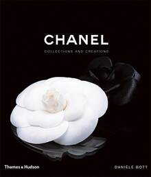 Chanel: Collections And Creations - Default - View 8