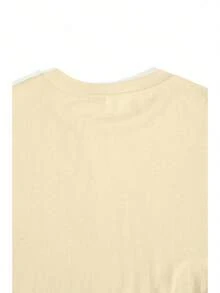 Monochrome Print Captures Contemplative Sequence Woman's Hands Preparing Slender Object Lips Engaging Reflecting Quietude Men Undershirt Tops 220g Tee - 杏色 - 查看 6