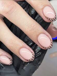 24 pièces/set Faux ongles courts ovales minimalistes à pois marrons, mignons et . Comprend 1 pièce de gel de gelée et 1 pièce de lime à ongles. Convient aux femmes et aux filles pour les fêtes, les rendez-vous et l'usage quotidien. - Multicolore - Voir 1