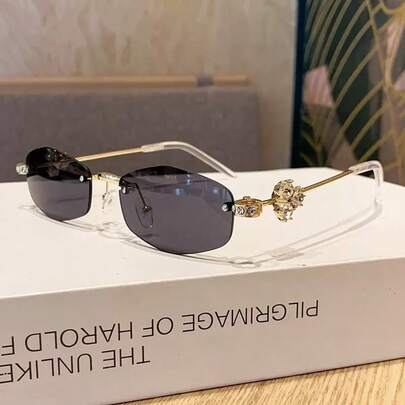 1 Pair Super Light & Large Square Eyeglasses, Versatile Stylish Street Fashion Fashion Glasses For Women, Slimming Big Frame For Clubbing, Daily Life Matching And Outdoor Travel Accessories, Essential For Summer