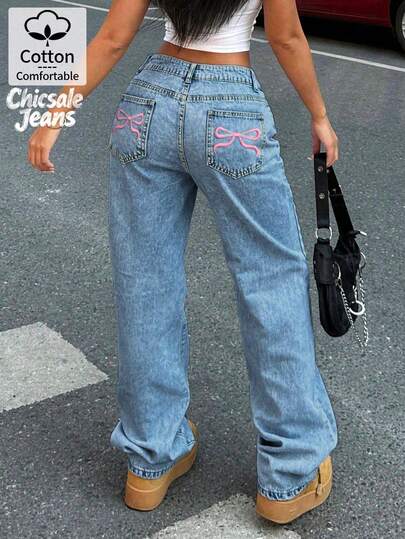 Calça jeans feminina Y2K com corte solto e perna reta e bolsos bordados de borboleta