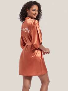 1 szt. Elegancki szlafrok dla druhny z jedwabiu syntetycznego z nadrukiem termotransferowym, zimowy