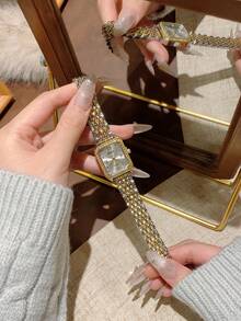 1 件双色方形竹节石英女表，适合日常佩戴，生日/新年/圣诞节礼物