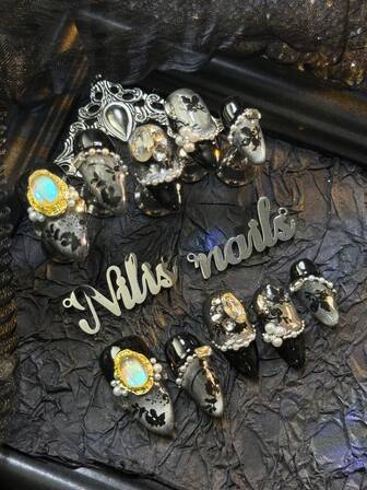 10 Parça Badem Tırnak Seti, El Yapımı Tırnak Sanatı Çıkartmaları, 3D Üç Boyutlu Tırnak Yapay Elmas Aksesuarları, Renkli Parlak Tırnak Mücevherleri, Siyah Fransız Tırnakları, İnci Desenli Gümüş Kedi Gözleri, Kadınların Günlük Partilerde Takabileceği Giyilebilir Tırnak Sanatı Seti (Bir Parça Jöle, Yapıştırıcı ve Sürtünme Şeridi ile) Tırnak MalzemeleriTırnaklar