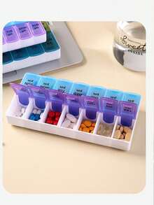 一周7天医药箱便携式迷你大容量英文七格医药箱药品收纳盒