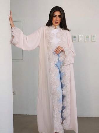 女士简约花卉贴花长款开衫，优雅迪拜风格