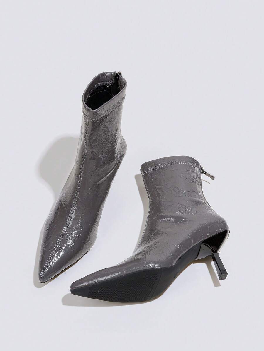 Botas de tobillo y botas cortas para mujer de 7 cm de tacón alto en color gris para otoño/invierno, cómodas y de moda con puntera puntiaguda, ajuste ceñido y tacón de gatito - Gris - Ver 1