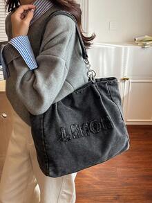Túi Tote Denim Màu Trơn Mới, Có Trang Trí Chữ Cái Và Quai Đeo Bằng Kim Loại, Dung Tích Lưu Trữ Lớn, Khóa Kéo, Túi Đeo Vai Nữ Cổ Điển, Thích Hợp Cho Những Buổi Đi Chơi Hàng Ngày, Đi Làm Và Thu Hút Những Người Trẻ Theo Đuổi Cá Tính. - màu đen - Xem 2
