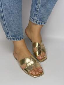 Women's Flat Sandal, Model H, With Modern Detail - Vàng - Xem 9