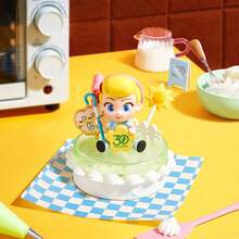 Miniso Disney Toy Story Überraschungsparty Blindbox Figur, exquisit restaurierte Animationscharaktere, Kuchenbasis mit allen Details, hochwertiges PVC-Material, Heimdekoration um eine fröhliche Atmosphäre zu schaffen (1 Stück zufällige Lieferung) - Verschiedenfarbig - Übersicht 8