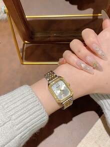 1 件双色方形竹节石英女表，适合日常佩戴，生日/新年/圣诞节礼物