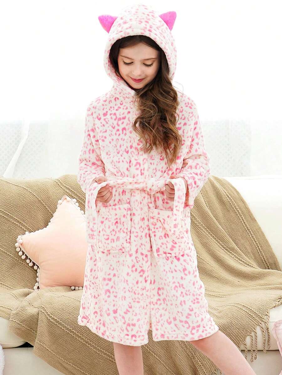 少女粉色豹纹猫耳连帽浴袍