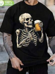 Made From 100% Cotton, This Men's Black T-Shirt Offers A Soft Touch, Breathability, And All-Day Comfort. It Features A Skeleton Print With A Beer Glass. - 黑色 - 查看 1