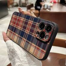 A Mobile Phone Case With A Plaid Design, Showcasing A Traditional Tartan Pattern In Warm Hues, Compatible With For Iphone Models 17, 16, 15, 14, 13, 12, And 11 Pro, Made From Sturdy Material, It Offers Shock-Resistant Protection, This Makes For An Excellent Present For Family, Friends, Kids, Birthdays, The Spring Festival, Holidays, And For Partners On Valentine'S Day - màu đen - Xem 4