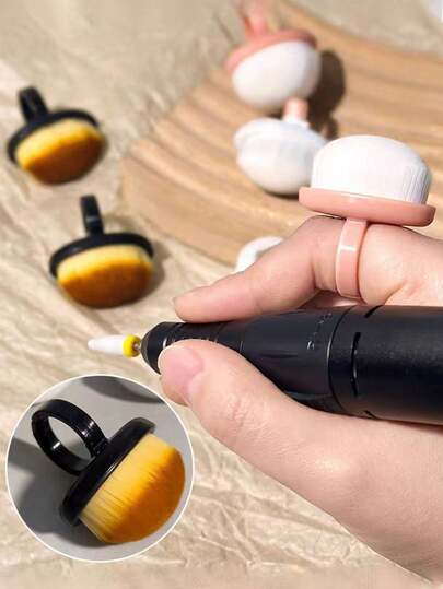 Brosse de nettoyage des ongles de style anneau | Brosse de pré-traitement avec des poils fins et doux, design de clip de doigt portable pour le retrait de la poussière des ongles en gel et acrylique. Brosse de nettoyage pour les outils de nail art, brosse de nettoyage de la poussière des ongles