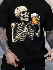 Made From 100% Cotton, This Men's Black T-Shirt Offers A Soft Touch, Breathability, And All-Day Comfort. It Features A Skeleton Print With A Beer Glass. - 黑色 - 查看 2