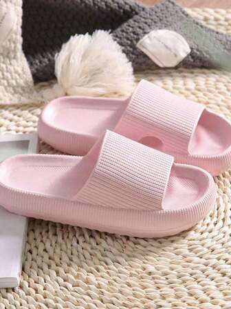 All-Season Fashionable Minimalist Striped Indoor/Outdoor Bathroom Non-Slip Slippers, Thick EVA Sole, Quiet, Durable, Non-Slip, Odorless, Breathable, Lightweight & Comfortable For Home Wear, Unisex Couples Casual, Shower, Leisure, Beach Slippers, Fully Matching Footwear.