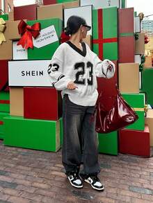 女式 V 领落肩拼色数字提花灯笼袖套头衫 - 柔软宽松针织上衣，适合街头休闲装、返校装、日常通勤装、派对装、秋冬装