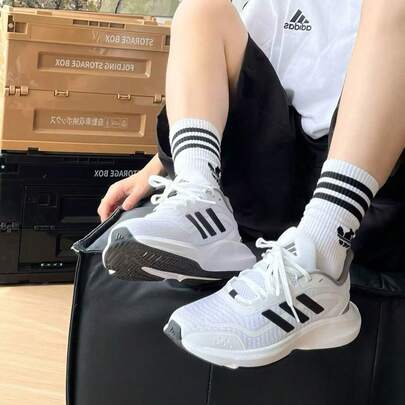 Adidas 阿迪達斯男鞋冬季運動鞋男士跑步鞋新款厚網輕量減震休閒鞋