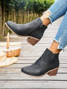 女士时尚尖头侧拉链纯色粗跟镂空中筒靴 - 黑色 - 查看 7