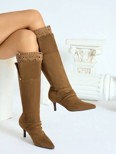 Giày bốt cao đến đùi, mũi nhọn, chất liệu da lộn cổ điển, phối ren, họa tiết chắp vá, thời trang thu/đông dành cho nữ, giày bốt cưỡi ngựa xếp ly đa năng mới cho mùa thu, giày cao gót mèo con