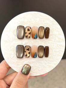 10PCS High-Quality Handmade Leopard Print Blurred Huge Starry Sky Cat Eye Short Pressed Nails Suitable For Women's Daily Wear, Parties, And Gatherings. The Pressed Nails Come With Jelly Glue And Rubbing Strips As A Gift. [ Essential Nails For Autumn And Winter ]