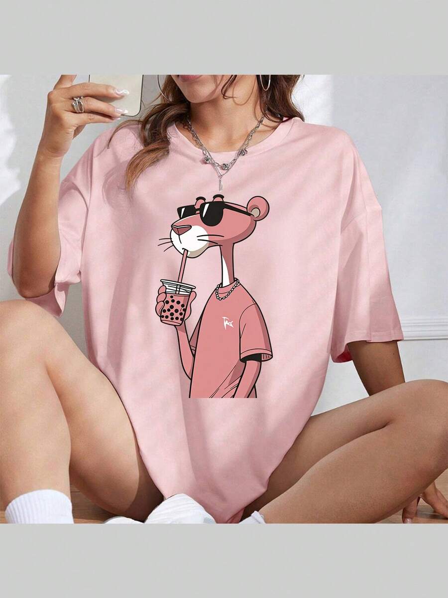 Women's Graphic T-Shirt, Panther Drinking Boba Bubble Tea Soft Cotton Casual Tee For Summer Brunch, Gift For Girls Who Love Whimsical Prints - Relaxed Fit, Lightweight, Pairs With Jeans - 粉色 - 查看 1