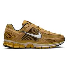 Men's Nike Zoom Vomero 5 Orche/Metallic Silver-FLT Gold (HF1553 301) - 黃色 - 查看 5