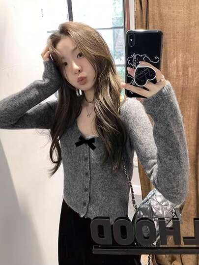 Women's Casual V-Neck Bow Contrast Color Cardigan, Sweet And Gentle Elegant, Fitted Long Sleeve Cardigan, Suitable For Winter, Christmas, Spring Festival New Year