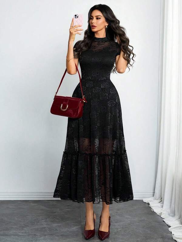 فستان نسائي ذو طوق صغير عصري رومانسي، من الدانتيل الأسود ذو طبقتين مطوي الذيل، مناسب للخروجات والمناسبات اليومية