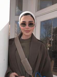 1 chiếc khăn trùm đầu dễ dàng cho nữ, khăn trùm đầu màu trơn cổ điển dùng ngay, 3 cách đội khác nhau, khăn trùm đầu co giãn đa năng và tiện dụng, vải Modal mềm mại và thoải mái, thích hợp để đội hàng ngày, chơi thể thao, tập yoga - trắng - Xem 4