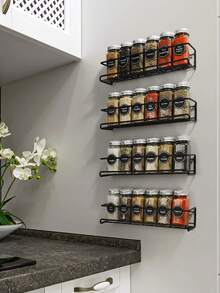 1 pièce Étagère à épices en fer noir, Étagère de rangement pour cuisine et salle de bain, Installation sans perçage avec adhésif ou vis, Étagère économe en espace pour bouteilles et bocaux, Convient pour portes/murs d'armoires, Spécialement conçue pour les armoires, tiroirs et cuisines, Robuste et durable, Peut contenir 6 à 8 bouteilles/bocaux d'épices, avec une capacité de charge maximale de 10 kilogrammes, Convient pour les cuisines, salles de bain et décorations de fêtes (Noël et Pâques) - Multicolore - Voir 2