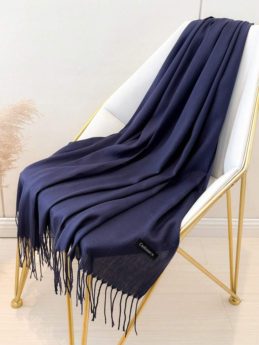1 pieza 190*70cm Chal sólido clásico a prueba de viento para exteriores, chal delgado con flecos de 120g de moda unisex, adecuado para salas con aire acondicionado, bufanda grande para todas las estaciones, pañuelo musulmán delgado de unicolor, disponible en rojo, burdeos, negro, blanco, beige, amarillo, azul, verde, burdeos, bufanda rectangular para mujeres - Azul marino - Ver 1