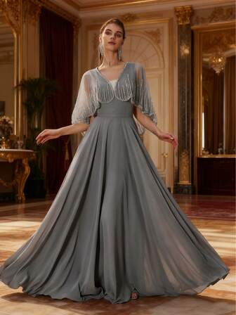 DELLA COUTURE 女士奢华V领长款浅灰色雪纺晚礼服，饰以手工缝制亮片，是婚礼、正式晚宴、舞会和其他特殊场合的理想之选。优雅的设计，吸睛性感，尽显高端气质。