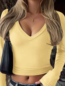 Vaiaye 女士性感修身针织长袖上衣，纯色 V 领 T 恤，适合情人节穿着 - 黃色 - 查看 10