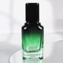 1个20毫升渐变玻璃可填充香水喷雾瓶，防漏细雾喷雾，渐变香氛分配器，适用于DIY精油，方便旅行携带的可填充香水容器，黑色（兼容香水） - 彩色 - 查看 15