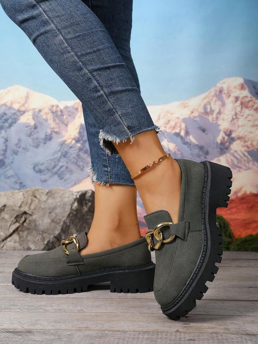 Mocassins décontractés à semelle épaisse avec chaîne métallique pour femmes grandes tailles - Gris - Voir 1