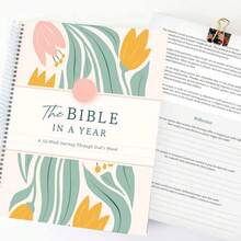The Bible In A Year: A 52-Week Bible Study For Women Spiral, Spiral Bible In A Year, The Daily Walk Bundle, A Daily Bibles Study Workbook With Note Taking Space For Guided Reading Plan (8.27*5.83inch) - 預設 - 查看 4