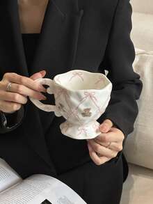 1个创意手绘可爱小熊陶瓷马克杯，带蝴蝶结 - 个性化釉下彩家用咖啡杯/冰茶杯 - 理想的圣诞礼物和送给女朋友的礼物 - 节日礼盒纪念品，返校礼物 - 白色 - 查看 12