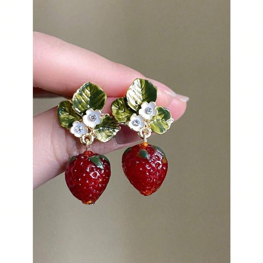 RIINHOO 1 Pair Red Strawberry Dangle Earrings, Women Fashion Accessories, Holiday Gift - Đỏ - Xem 1