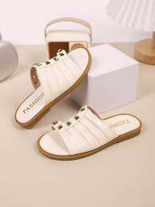 Children Fashion Outdoor Sandals Summer Square Toe Flat Shoes Strap Sandals New Style Girls Shoes Stylish Beach Slippers - Beige - View 5