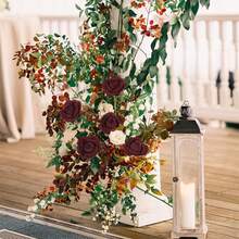 4 pièces Têtes de roses artificielles avec fil de fer, feuilles de roses en soie au toucher réel, fleurs artificielles pour centre de table de mariage, bouquet DIY, décoration de vase à la maison, décoration florale pour salon, chambre à coucher, table de chevet, bouquet de mariée, fleur de poignet, fête d'anniversaire, cadeau de Nouvel An, Saint-Valentin, Fête des Mères, mains de la mariée tenant
