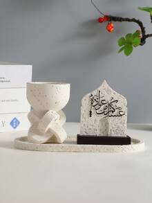 一套三件树脂香炉，配有装饰托盘，可作节日装饰品。它风格简约清新，集室内香薰机、香薰工具和香薰扩散器于一体。它能清新空气，适合装饰客厅、卧室，营造优雅氛围。 - 彩色 - 查看 6