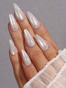 24片杏仁形美甲贴片 - 甜美纯白猫眼设计中长款人造指甲，适合女性日常场合和特殊活动，是送给她的完美礼物，美甲技巧礼物，精致的美甲艺术。 - 白色 - 查看 1