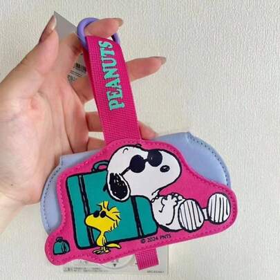 SNOOPY 1个全新日本卡通动漫眼镜防压保护套便携式太阳镜收纳盒，圣诞节礼物，圣诞袜填充物，圣诞节礼物，圣诞节装饰品