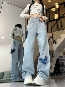 浅蓝色蝴蝶刺绣牛仔裤，宽松阔腿磨边裤脚 - 淺色水洗藍 - 查看 5