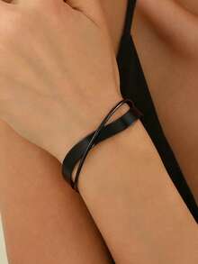 1pc Minimalist Black Asymmetrical Geometric Metal Bangle Bracelet, Unique High-End Fashion Versatile Adjustable Accessory Suitable For Women Everyday & Occasions - Black - View 2